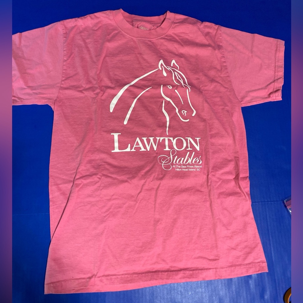 The Pines Resort Lawton Stables Hilton Head Island SC Pink Graphic Tee M
